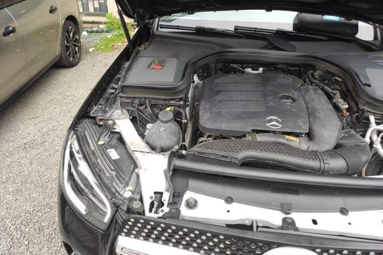Used Mercedes-Benz GLC 2021 GLC 300 L 4MATIC Dynamic Model Engine Bay Right