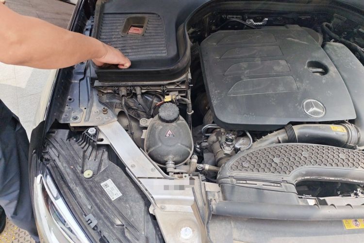 Used Mercedes-Benz GLC 2021 GLC 300 L 4MATIC Dynamic Model Engine Bay Right