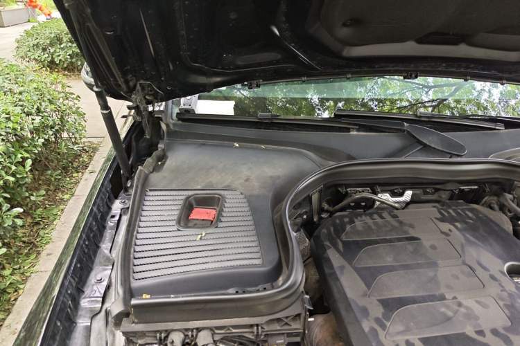 Used Mercedes-Benz GLC 2021 GLC 260 L 4MATIC Dynamic Edition Engine Bay Right