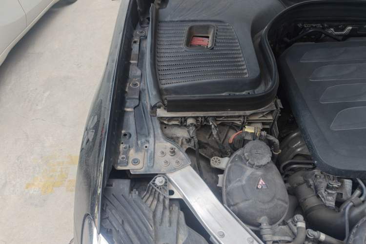 Used Mercedes-Benz GLC 2021 GLC 300 L 4MATIC Dynamic Model Engine Bay Right