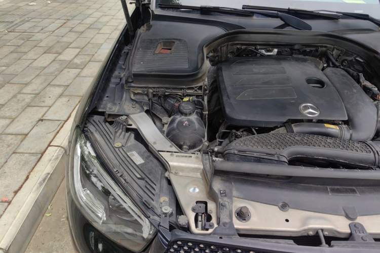 Used Mercedes-Benz GLC 2021 GLC 300 L 4MATIC Luxury Model Engine Bay Right