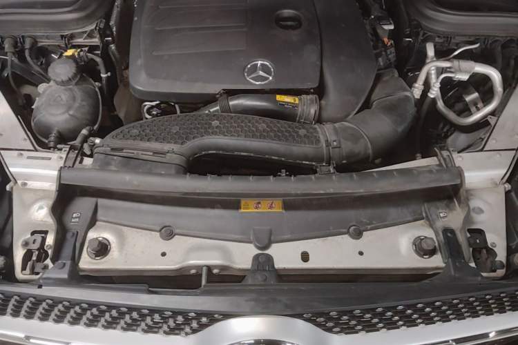 Used Mercedes-Benz GLC 2021 GLC 300 L 4MATIC Luxury Model Engine Bay