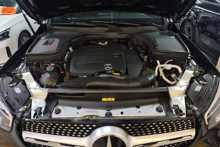 Used Mercedes-Benz GLC 2021 GLC 260 L 4MATIC Dynamic Edition Engine Bay