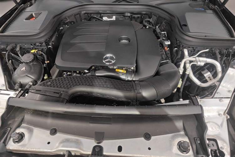 Used Mercedes-Benz GLC 2021 GLC 260 L 4MATIC Dynamic Edition Engine Bay