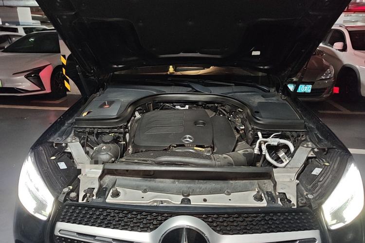 Used Mercedes-Benz GLC 2021 GLC 300 L 4MATIC Dynamic Model Engine Bay
