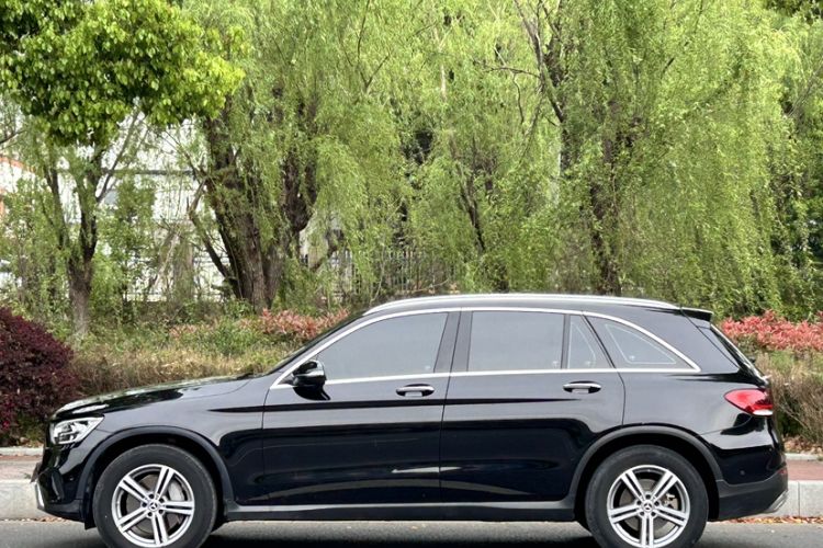 Used Mercedes-Benz GLC 2021 GLC 260 L 4MATIC Dynamic Edition Exterior 1