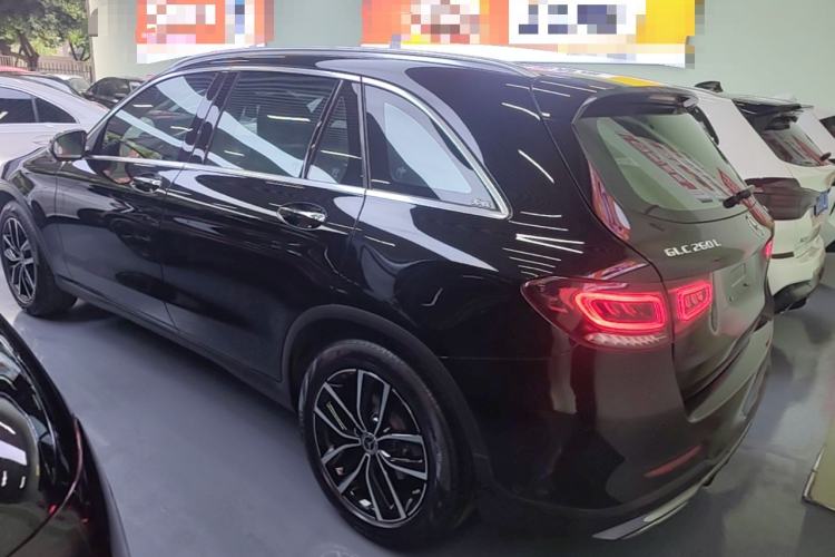 Used Mercedes-Benz GLC 2021 GLC 260 L 4MATIC Luxury Model Exterior 2