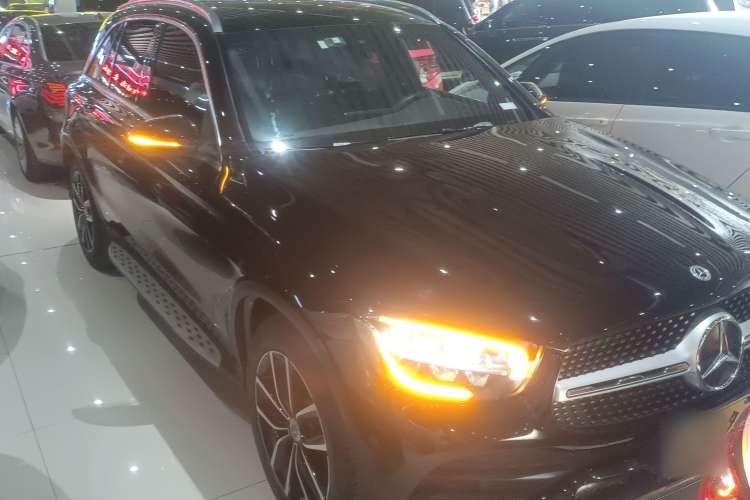 Used Mercedes-Benz GLC 2021 GLC 260 L 4MATIC Luxury Model Exterior 2