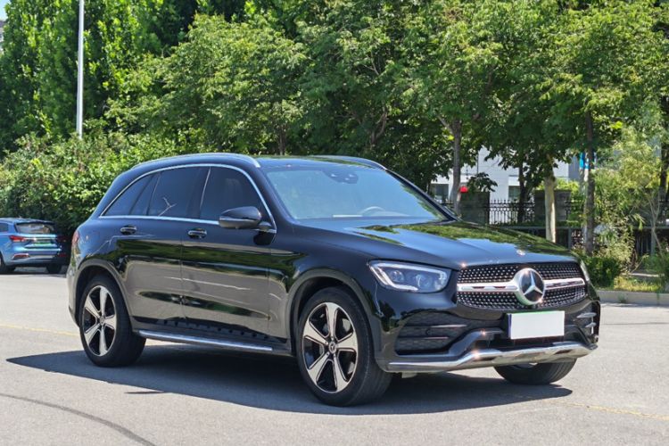 Used Mercedes-Benz GLC 2021 GLC 300 L 4MATIC Luxury Model Exterior 2