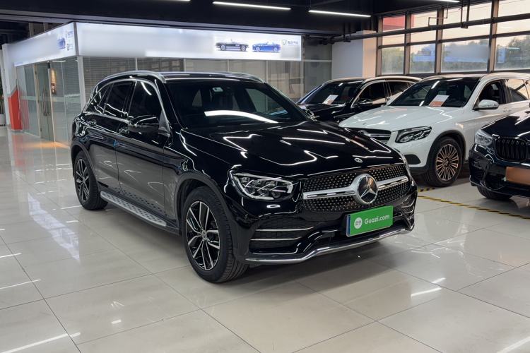 Used Mercedes-Benz GLC 2021 GLC 260 L 4MATIC Luxury Model Exterior 3
