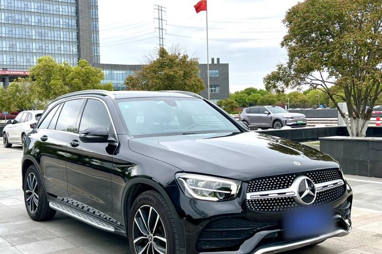 Used Mercedes-Benz GLC 2021 GLC 260 L 4MATIC Luxury Model Exterior 3