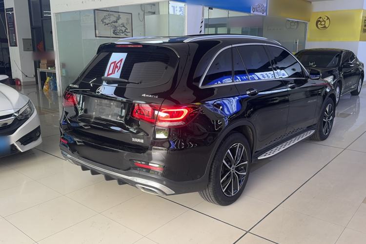 Used Mercedes-Benz GLC 2021 GLC 260 L 4MATIC Luxury Model Exterior 3