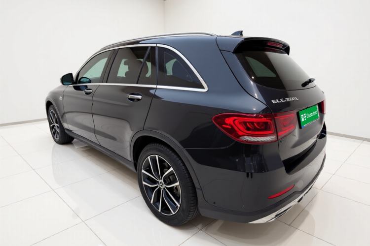 Used Mercedes-Benz GLC 2021 GLC 260 L 4MATIC Luxury Model Exterior 3