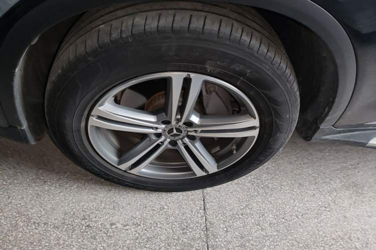 Used Mercedes-Benz GLC 2021 GLC 260 L 4MATIC Dynamic Edition Exterior 4