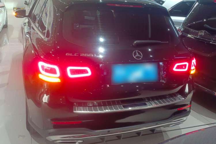 Used Mercedes-Benz GLC 2021 GLC 260 L 4MATIC Luxury Model Exterior 4