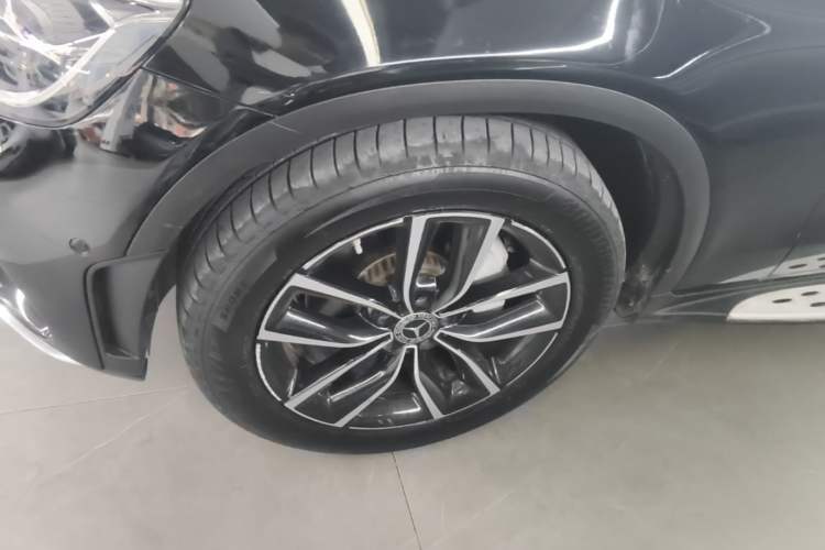 Used Mercedes-Benz GLC 2021 GLC 300 L 4MATIC Dynamic Model Exterior 4