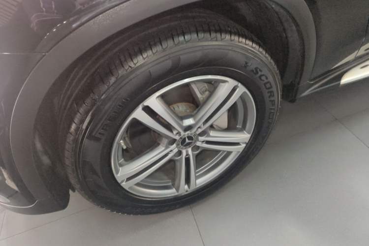 Used Mercedes-Benz GLC 2021 GLC 260 L 4MATIC Dynamic Edition Exterior 4