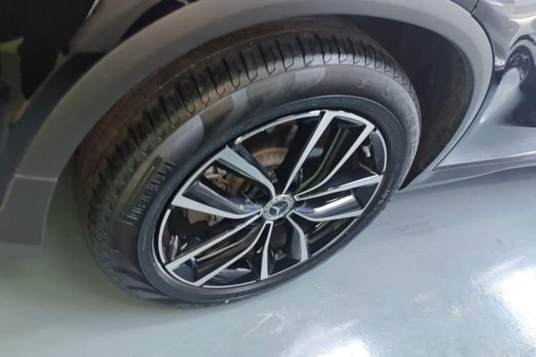 Used Mercedes-Benz GLC 2021 GLC 260 L 4MATIC Luxury Model Exterior 5