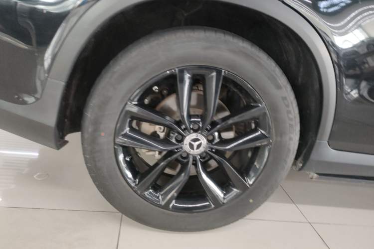 Used Mercedes-Benz GLC 2021 GLC 260 L 4MATIC Luxury Model Exterior 5