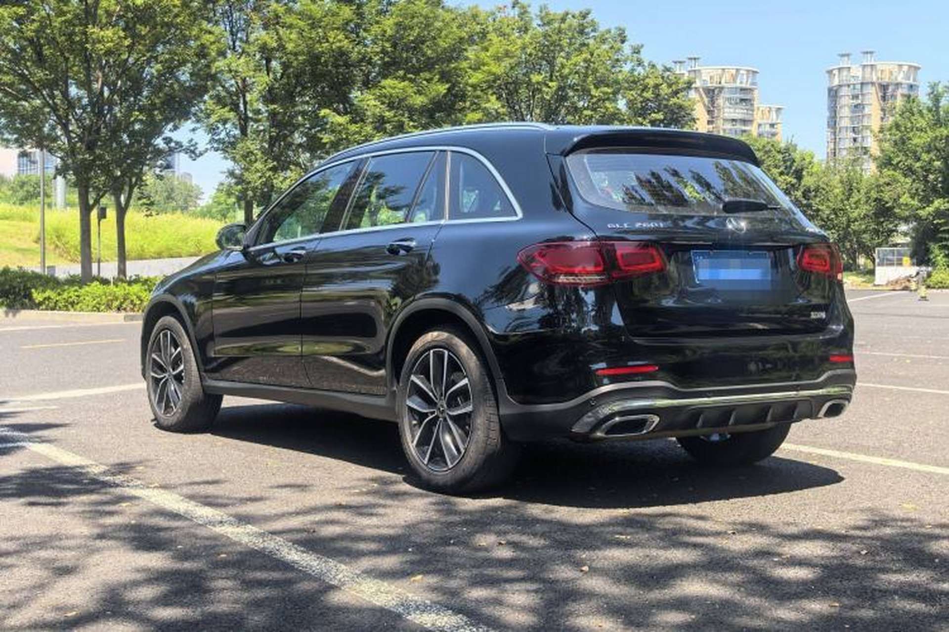 Used Mercedes-Benz GLC 2021 GLC 260 L 4MATIC Luxury Model Exterior 5