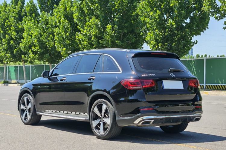 Used Mercedes-Benz GLC 2021 GLC 300 L 4MATIC Luxury Model Exterior 5