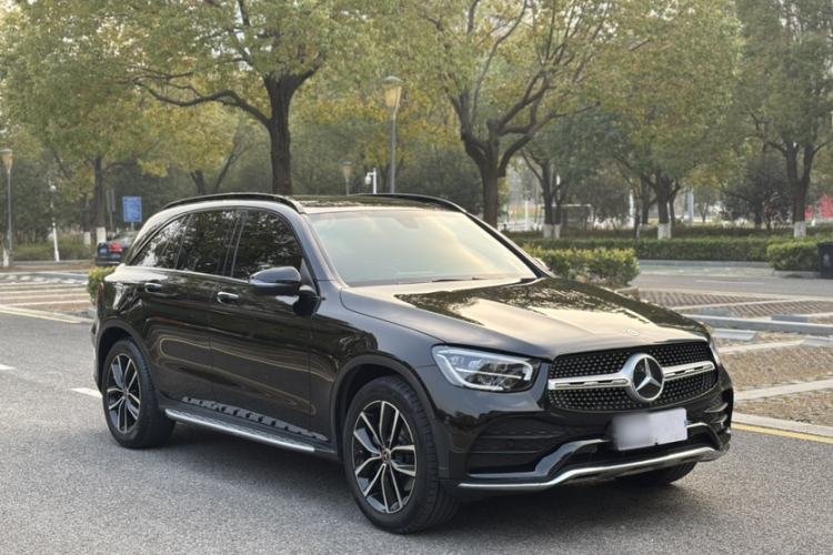 Used Mercedes-Benz GLC 2021 GLC 260 L 4MATIC Luxury Model Exterior 6
