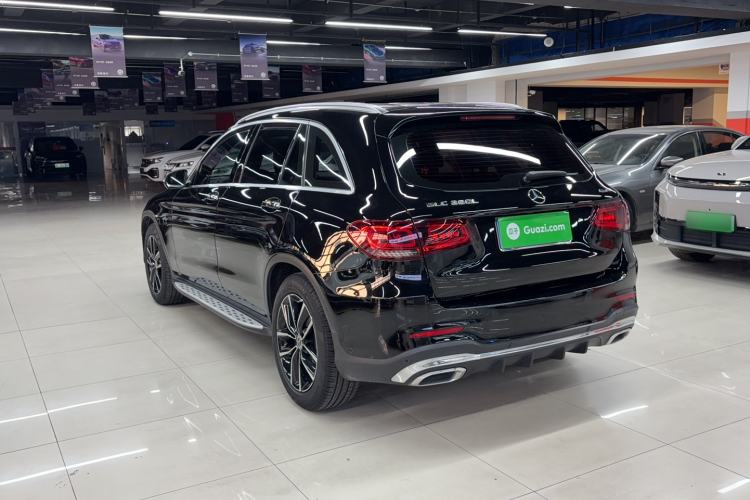 Used Mercedes-Benz GLC 2021 GLC 260 L 4MATIC Luxury Model Exterior 6