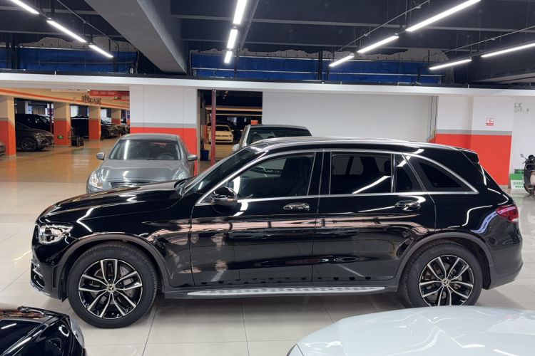 Used Mercedes-Benz GLC 2021 GLC 260 L 4MATIC Luxury Model Exterior 7