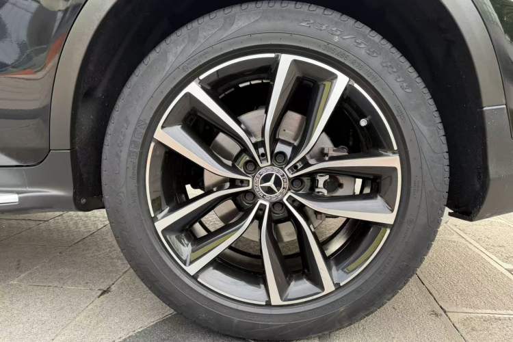 Used Mercedes-Benz GLC 2021 GLC 300 L 4MATIC Dynamic Model Exterior 7