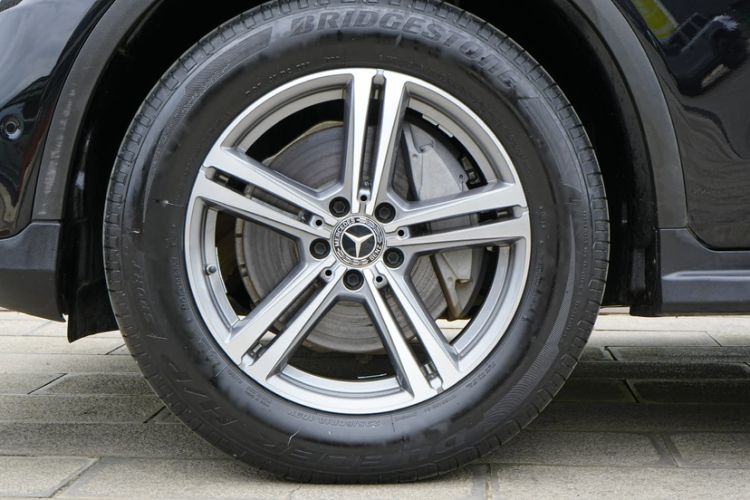 Used Mercedes-Benz GLC 2021 GLC 260 L 4MATIC Dynamic Edition Exterior 9