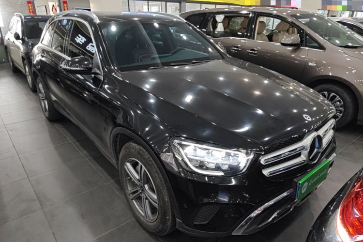 Used Mercedes-Benz GLC 2021 GLC 260 L 4MATIC Dynamic Edition Front Right 45 Deg
