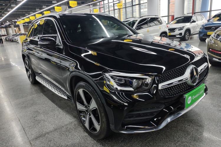 Used Mercedes-Benz GLC 2021 GLC 300 L 4MATIC Luxury Model Front Right 45 Deg