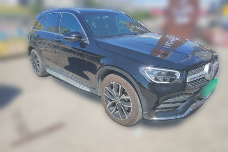 Used Mercedes-Benz GLC 2021 GLC 260 L 4MATIC Luxury Model Front Right 45 Deg