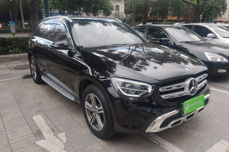 Used Mercedes-Benz GLC 2021 GLC 260 L 4MATIC Dynamic Edition Front Right 45 Deg