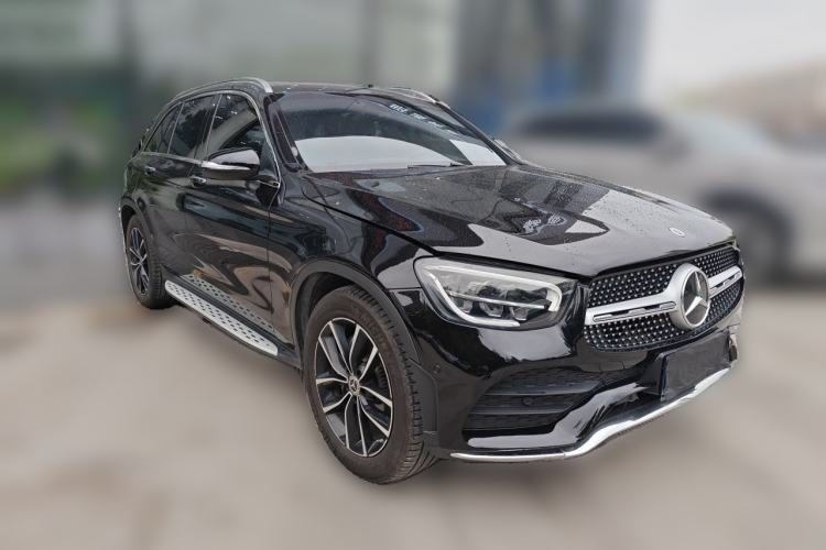 Used Mercedes-Benz GLC 2021 GLC 260 L 4MATIC Luxury Model Front Right 45 Deg