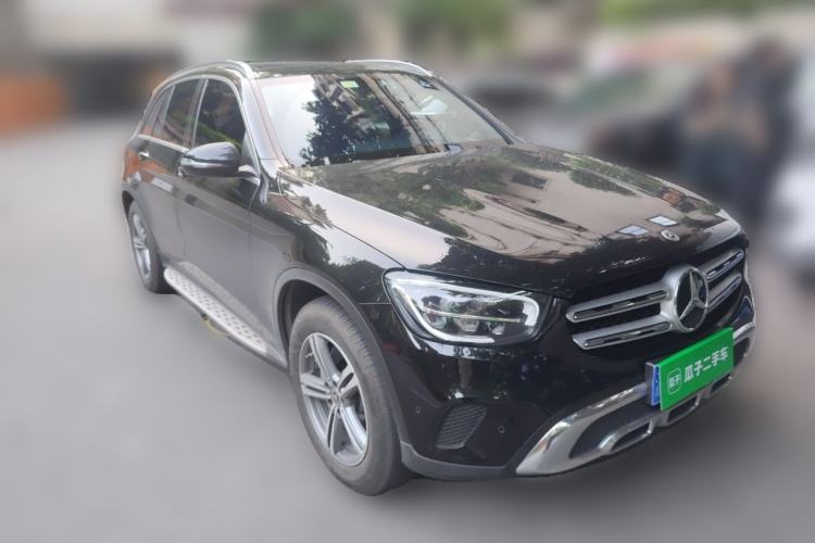Used Mercedes-Benz GLC 2021 GLC 260 L 4MATIC Dynamic Edition Front Right 45 Deg