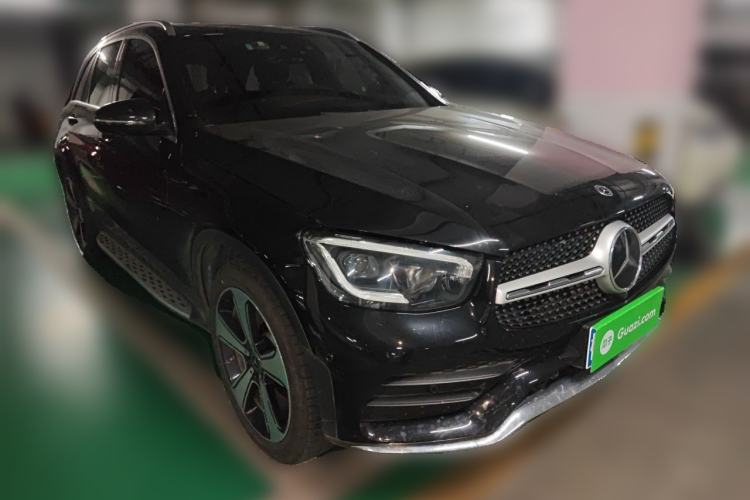 Used Mercedes-Benz GLC 2021 GLC 300 L 4MATIC Luxury Model Front Right 45 Deg