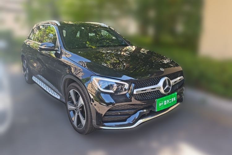 Used Mercedes-Benz GLC 2021 GLC 300 L 4MATIC Luxury Model Front Right 45 Deg