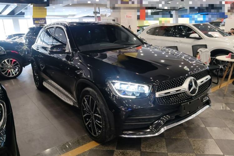 Used Mercedes-Benz GLC 2021 GLC 260 L 4MATIC Luxury Model Front Right 45 Deg