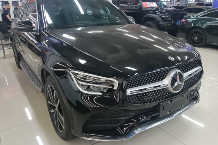 Used Mercedes-Benz GLC 2021 GLC 260 L 4MATIC Luxury Model Front Right 45 Deg