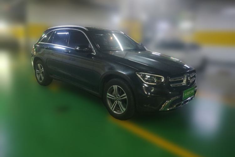Used Mercedes-Benz GLC 2021 GLC 260 L 4MATIC Dynamic Edition Front Right 45 Deg