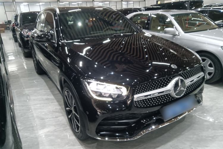 Used Mercedes-Benz GLC 2021 GLC 260 L 4MATIC Luxury Model Front Right 45 Deg