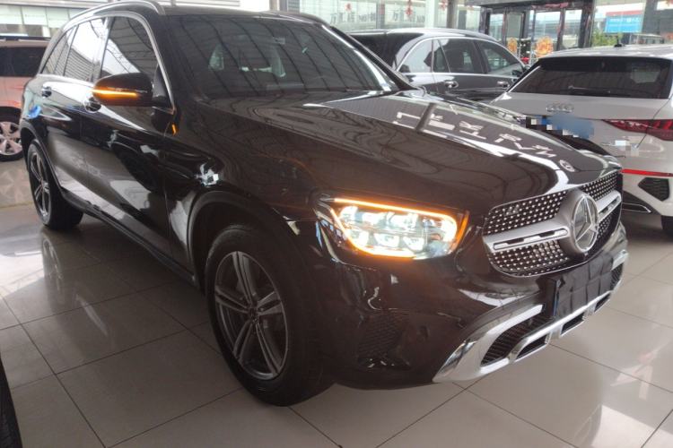 Used Mercedes-Benz GLC 2021 GLC 260 L 4MATIC Dynamic Edition Front Right 45 Deg