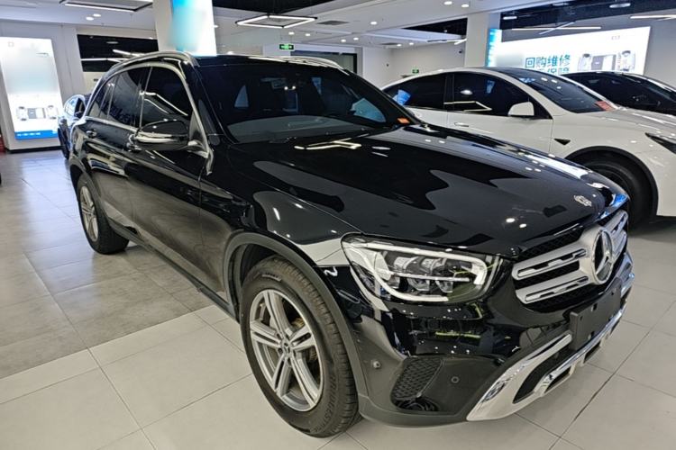 Used Mercedes-Benz GLC 2021 GLC 260 L 4MATIC Dynamic Edition Front Right 45 Deg