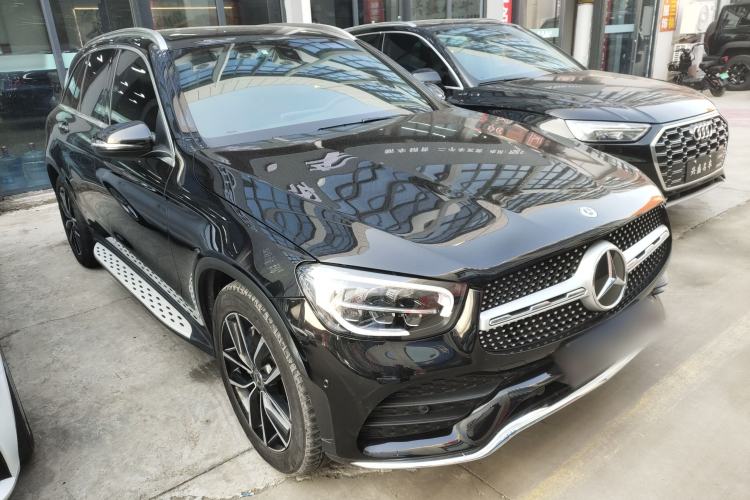 Used Mercedes-Benz GLC 2021 GLC 260 L 4MATIC Luxury Model Front Right 45 Deg