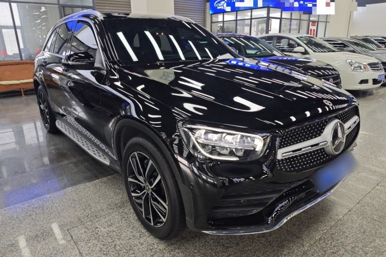 Used Mercedes-Benz GLC 2021 GLC 260 L 4MATIC Luxury Model Front Right 45 Deg