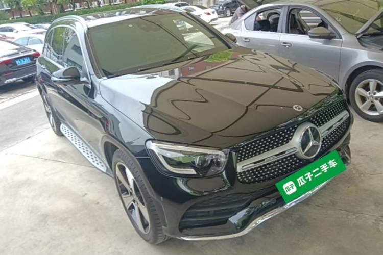Used Mercedes-Benz GLC 2021 GLC 300 L 4MATIC Luxury Model Front Right 45 Deg