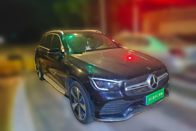 Used Mercedes-Benz GLC 2021 GLC 300 L 4MATIC Luxury Model Front Right 45 Deg