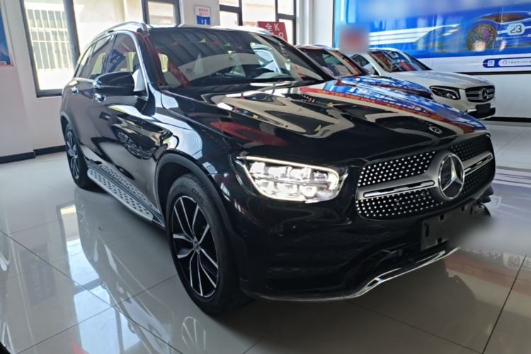 Used Mercedes-Benz GLC 2021 GLC 260 L 4MATIC Luxury Model Front Right 45 Deg