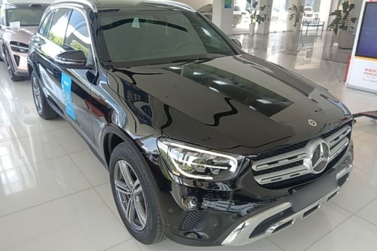 Used Mercedes-Benz GLC 2021 GLC 260 L 4MATIC Dynamic Edition Front Right 45 Deg